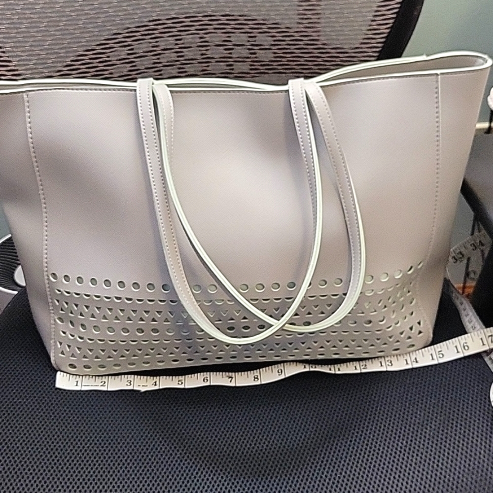 Light grey zippered tote from Bath&Body works